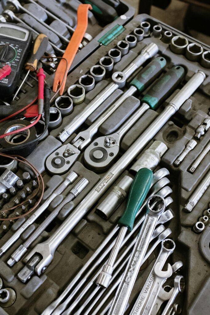 engine repair tools