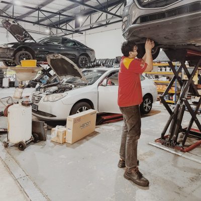 inspecting under car part's condition