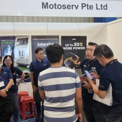 Motoserv Team Explaining The Product To Client